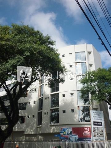 Apartamento para locacao no Reboucas em Curitiba com 40m² por R$ 3.000,00