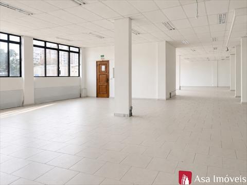 Loja para locacao no Reboucas em Curitiba com 500m² por R$ 31.750,00