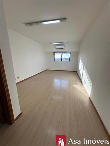 Conjunto Comercial para locacao no Centro em Curitiba com 40m² por R$ 1.875,00
