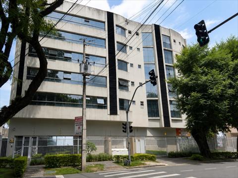 Prédio Inteiro para venda no Reboucas em Curitiba com 1.320m² por R$ 7.300.000,00