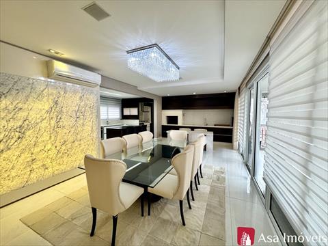 Apartamento para locacao no Batel em Curitiba com 240,51m² por R$ 31.250,00