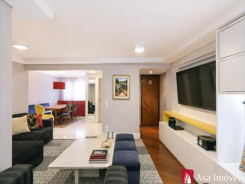 Apartamento para locacao no Centro em Curitiba com 153m² por R$ 8.750,00