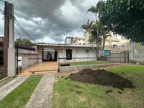 Casa Comercial para locacao no Agua Verde em Curitiba com 148,1m² por R$ 5.625,00
