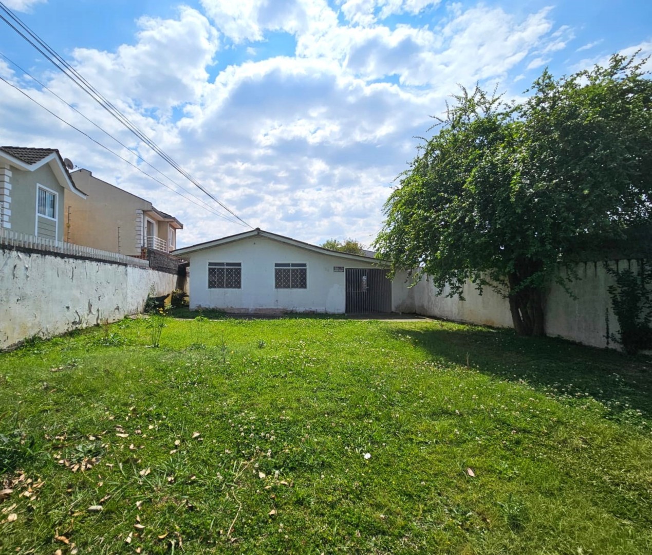 Casa Residencial para locacao no Alto Boqueirao em Curitiba com 100m² por R$ 2.100,00