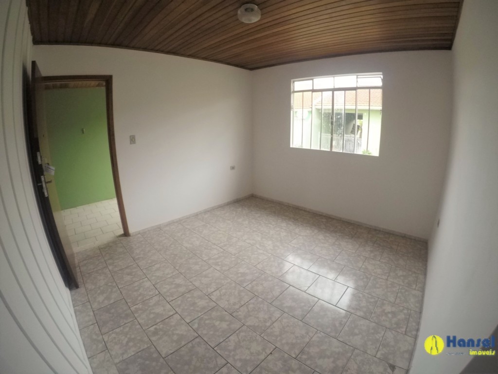 Casa Residencial para locacao no Boqueirao em Curitiba com 80m² por R$ 1.350,00