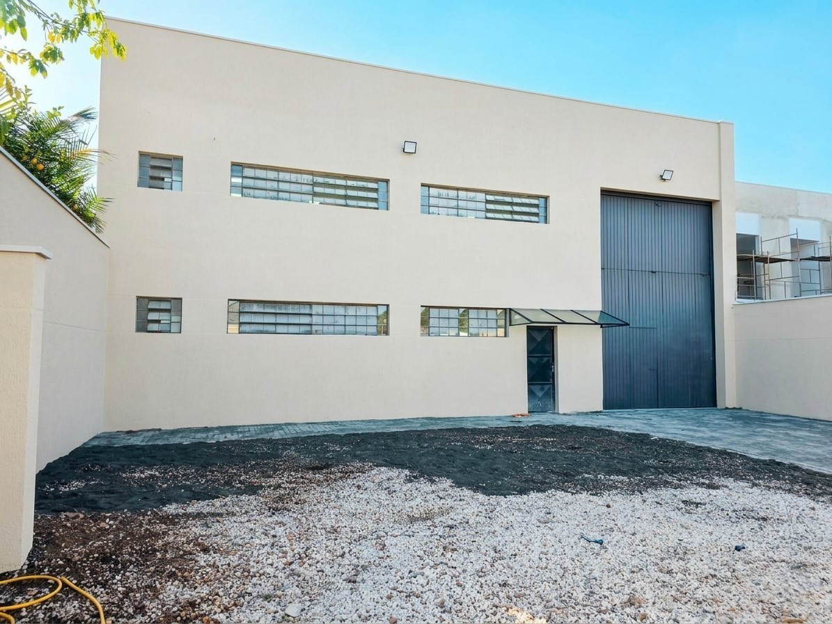 Barracão para locacao no Boqueirao em Curitiba com 400m² por R$ 9.500,00