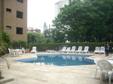 Apartamento para locacao no Agua Verde em Curitiba com 132,73m² por R$ 4.500,00