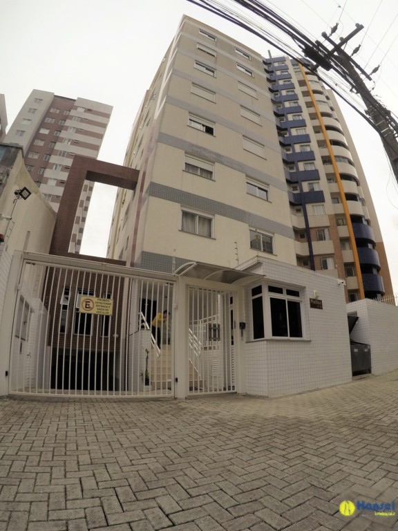 Apartamento para locacao no Agua Verde em Curitiba com 41,54m² por R$ 1.800,00