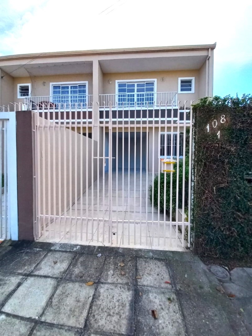 Sobrado para locacao no Boqueirao em Curitiba com 102,8m² por R$ 2.800,00