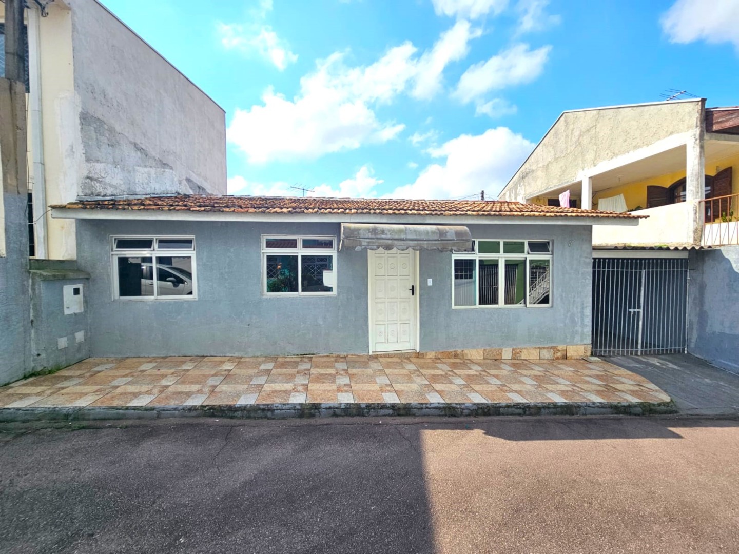 Casa Residencial para locacao no Boqueirao em Curitiba com 80m² por R$ 1.550,00