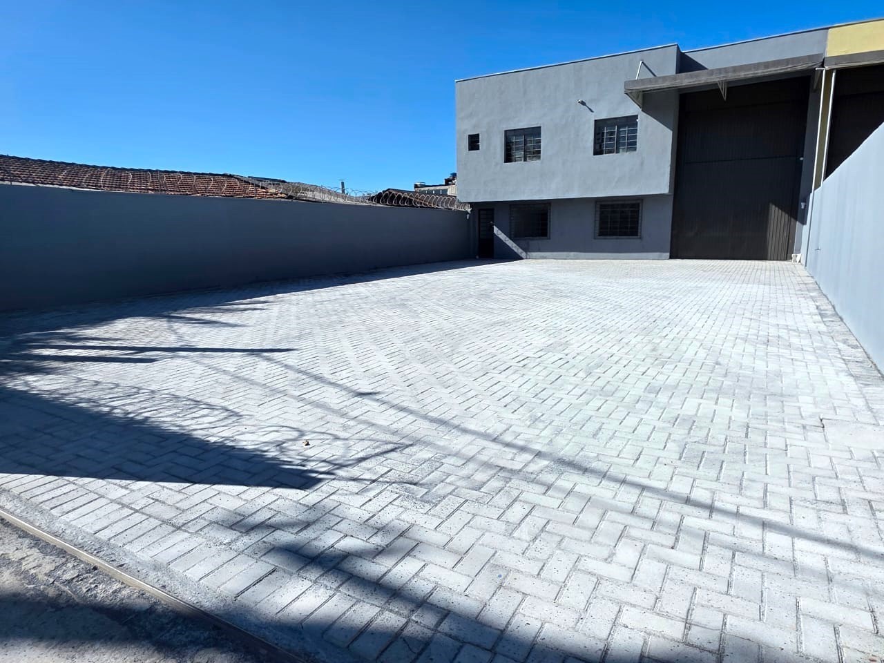 Barracão para locacao no Boqueirao em Curitiba com 494,01m² por R$ 11.800,00