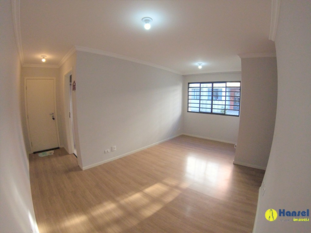 Apartamento para locacao no Xaxim em Curitiba com 69,56m² por R$ 2.100,00