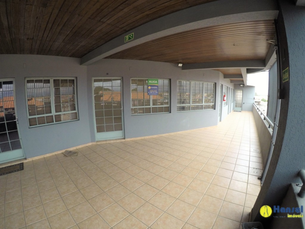 Conjunto Comercial para locacao no Uberaba em Curitiba com 18,36m² por R$ 650,00