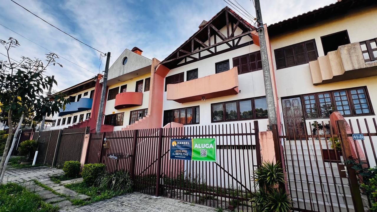 Sobrado para locacao no Pilarzinho em Curitiba com 250m² por R$ 4.200,00