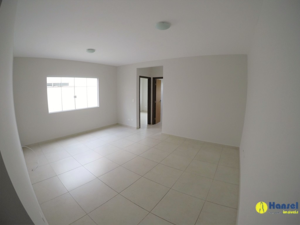 Apartamento para locacao no Xaxim em Curitiba com 80m² por R$ 1.650,00