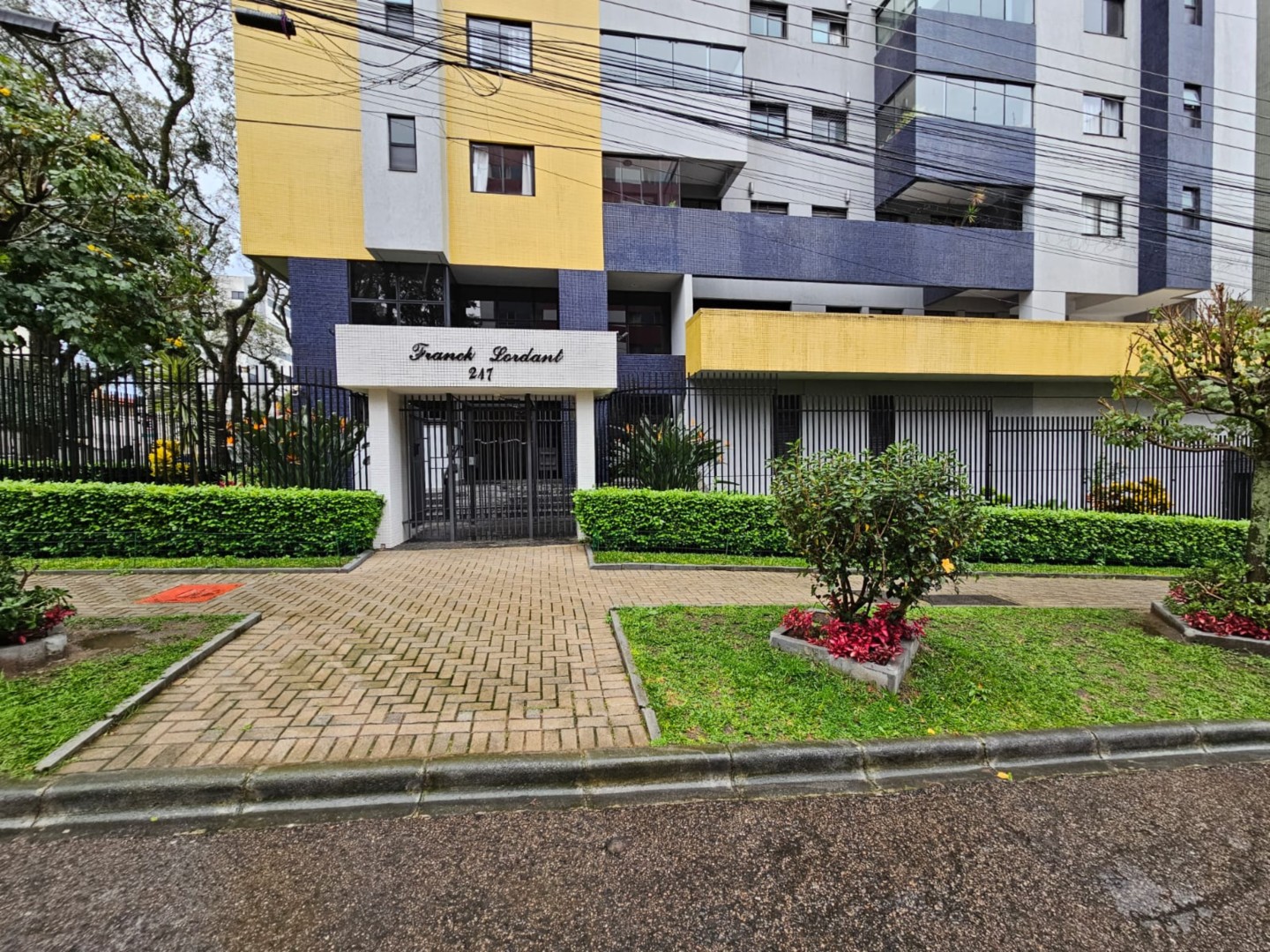 Apartamento para locacao no Portao em Curitiba com 114m² por R$ 2.600,00