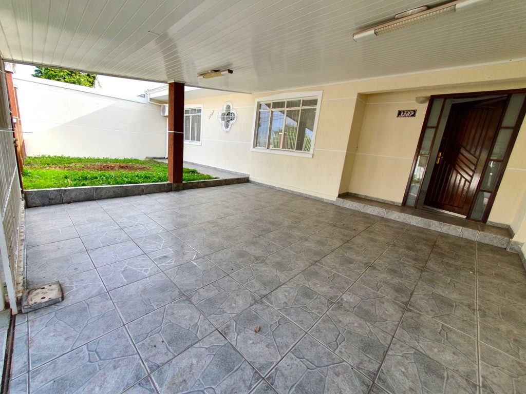 Casa Residencial para locacao no Boqueirao em Curitiba com 150m² por R$ 3.200,00