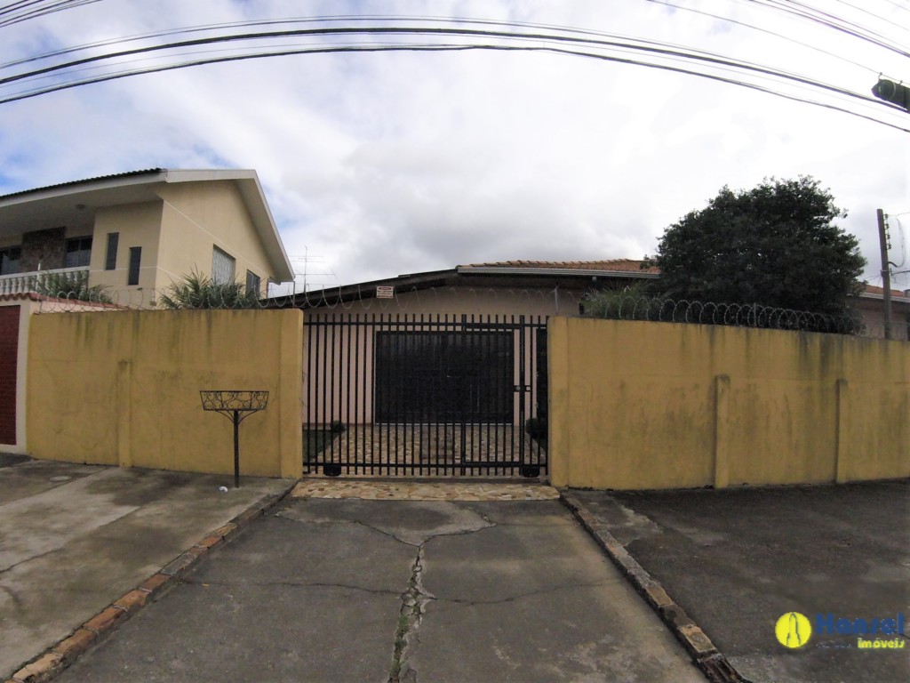 Casa Residencial para locacao no Hauer em Curitiba com 150m² por R$ 2.700,00