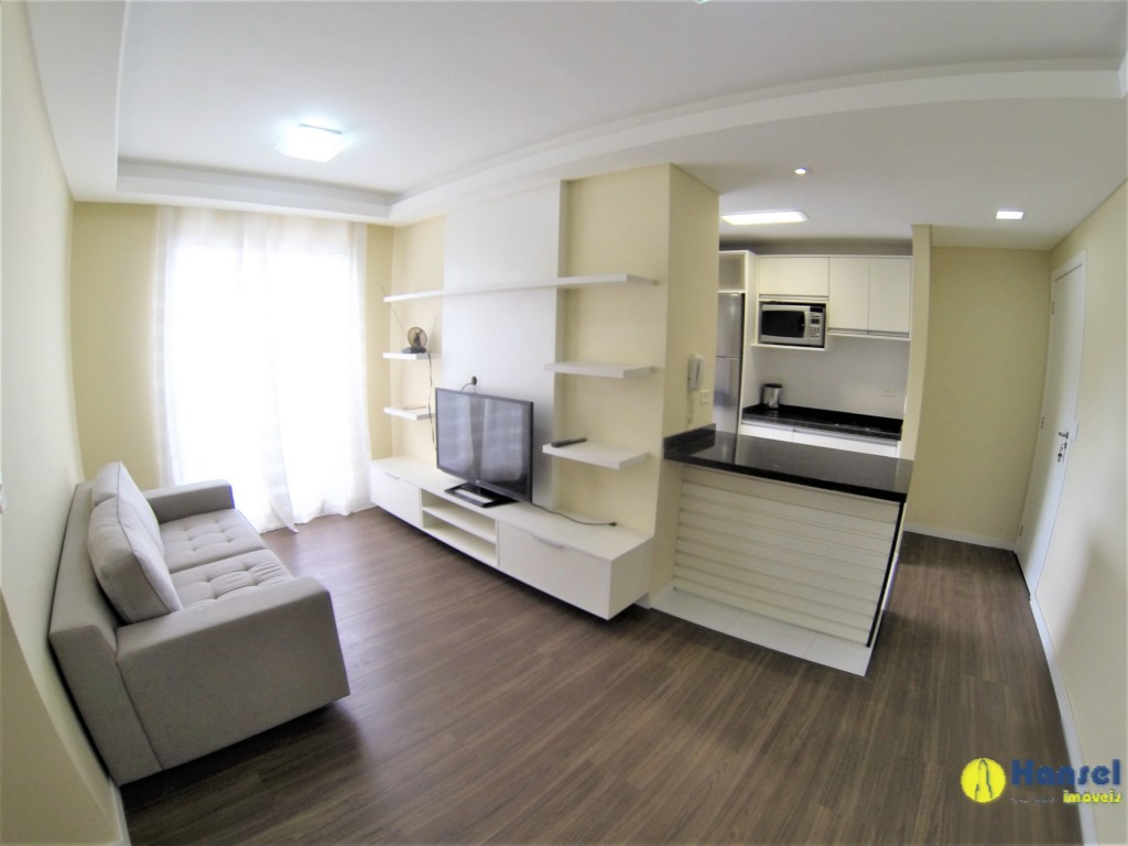 Apartamento para locacao no Uberaba em Curitiba com 69,9m² por R$ 2.500,00