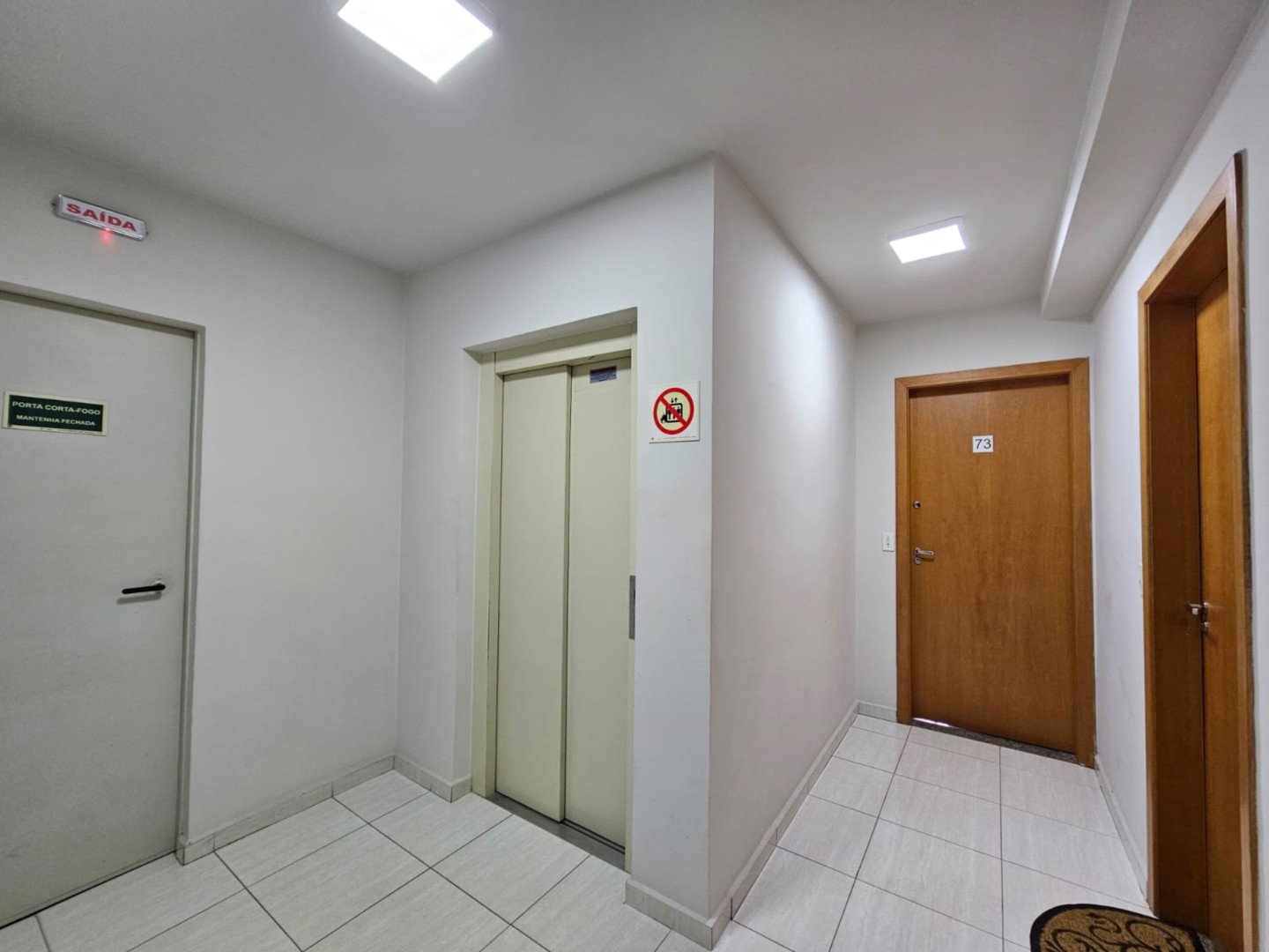 Apartamento para locacao no Uberaba em Curitiba com 69,9m² por R$ 2.500,00