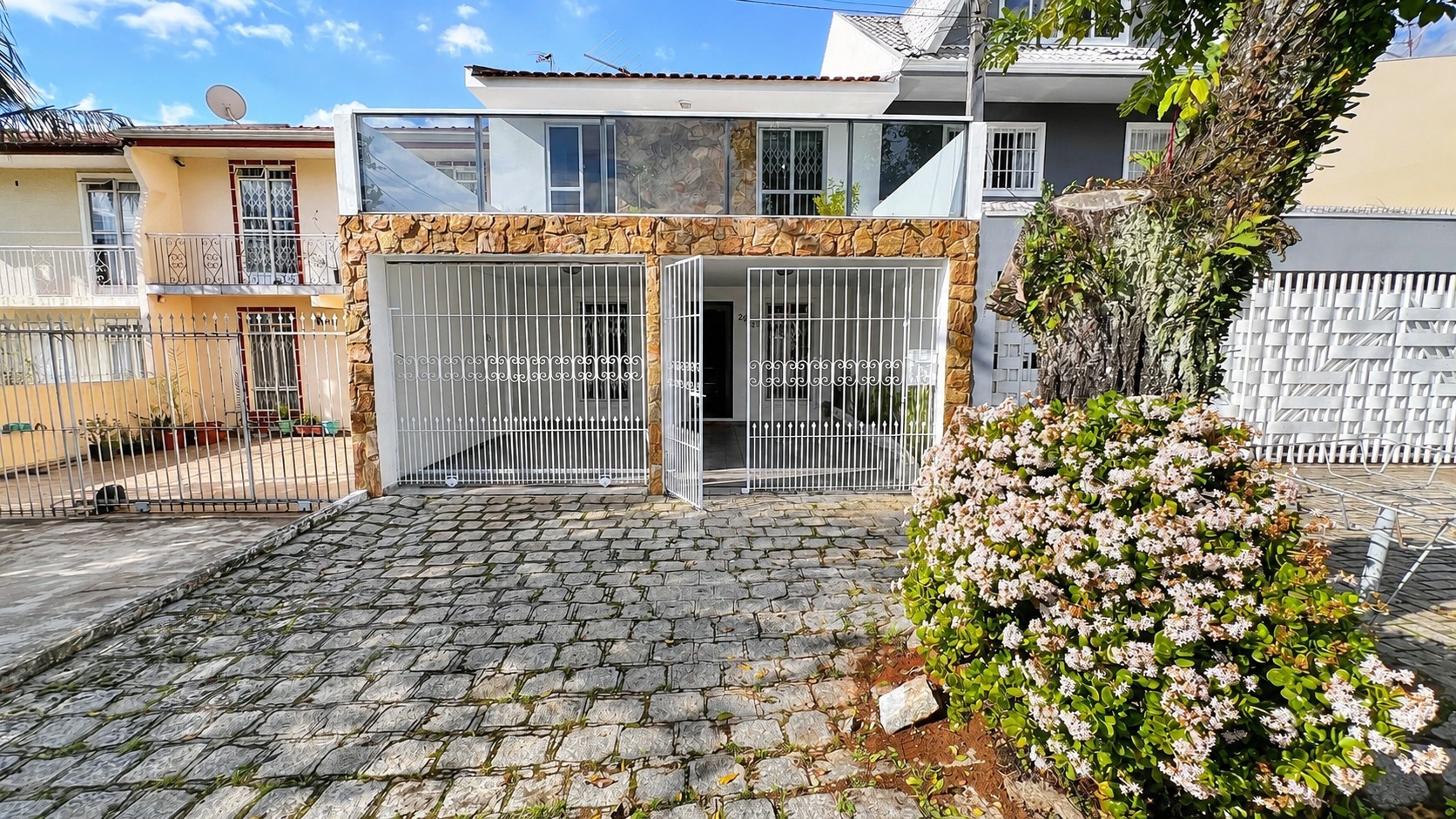 Casa para alugar em Hauer, Curitiba — Portal Chave Fácil