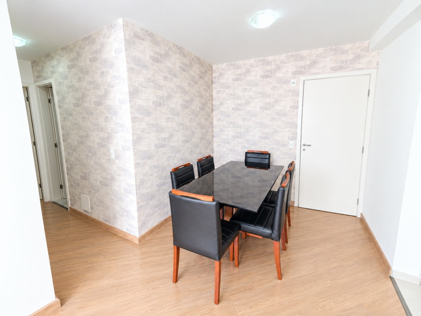 Apartamento para locacao no Portao em Curitiba com 70m² por R$ 3.100,00
