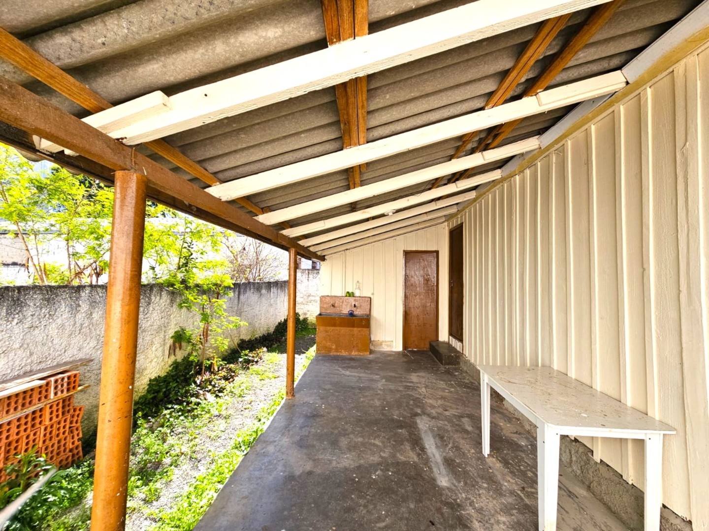 Casa Residencial para locacao no Boqueirao em Curitiba com 60m² por R$ 1.200,00