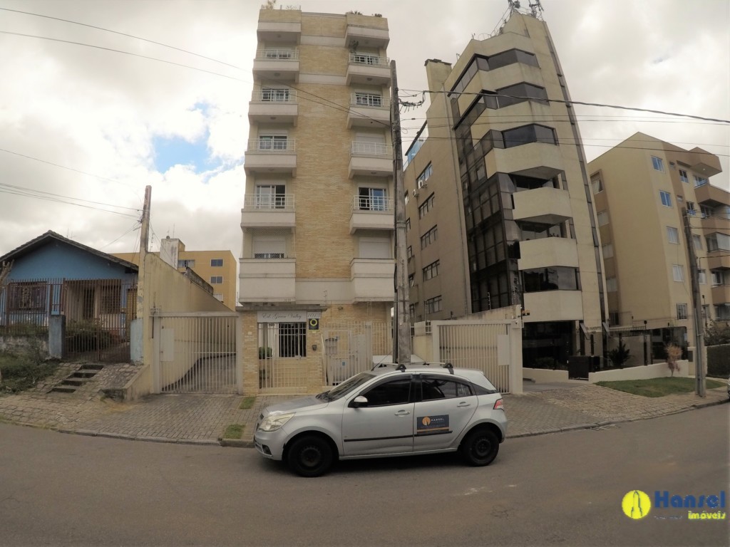 Apartamento para locacao no Agua Verde em Curitiba com 76,64m² por R$ 2.200,00