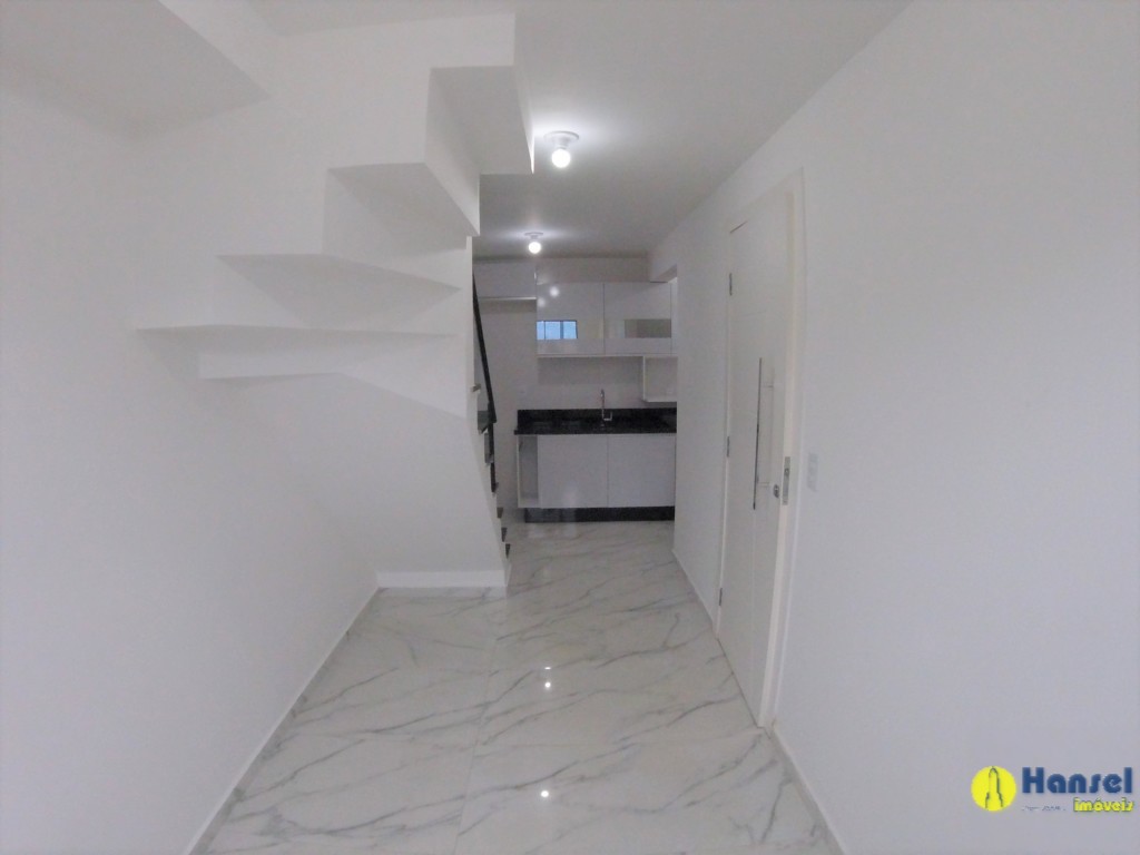 Sobrado para locacao no Alto Boqueirao em Curitiba com 47,62m² por R$ 1.400,00