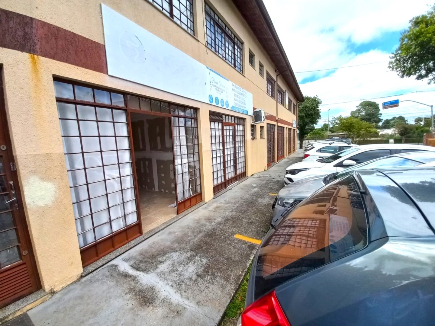 Loja para locacao no Boqueirao em Curitiba com 25m² por R$ 1.050,00