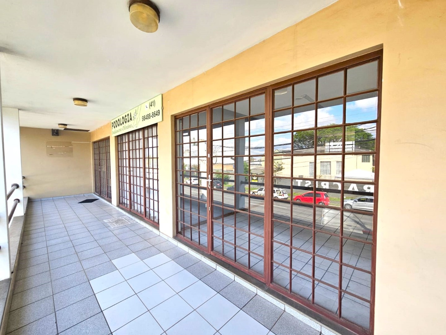 Conjunto Comercial para locacao no Boqueirao em Curitiba com 35m² por R$ 800,00