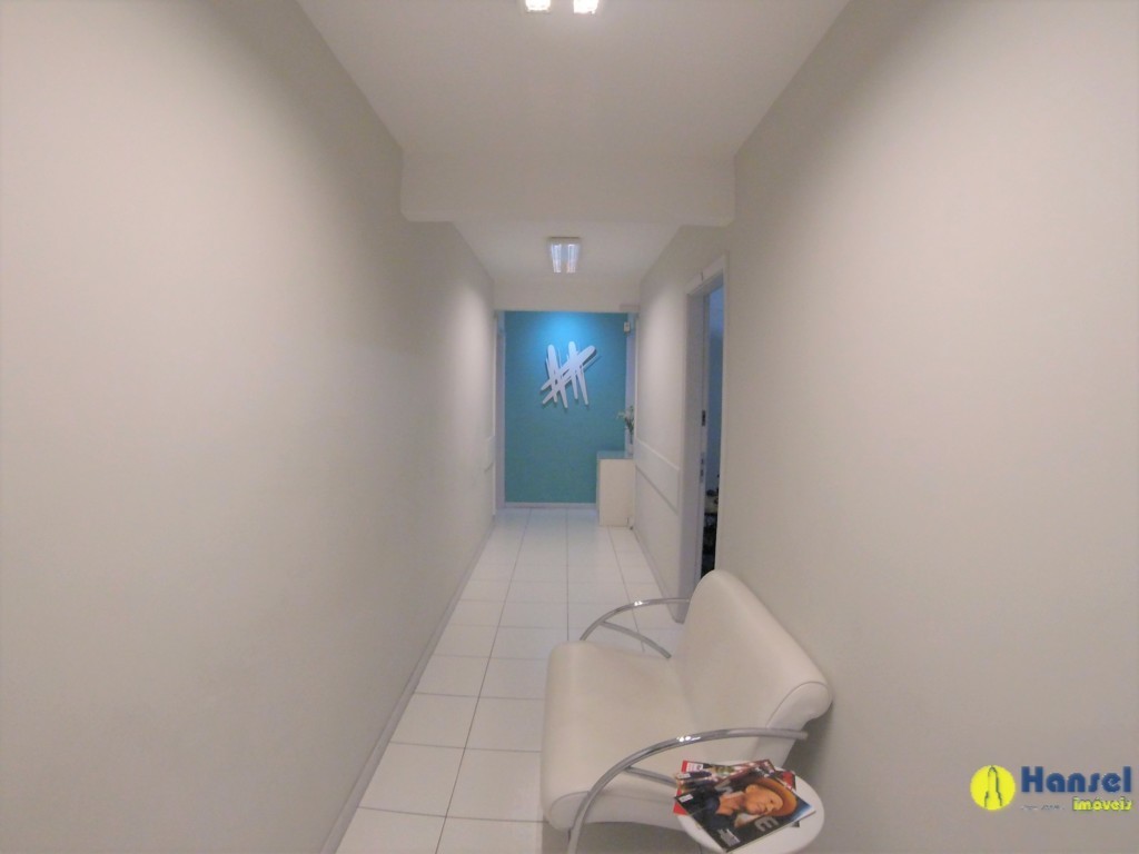 Conjunto Comercial para locacao no Ahu em Curitiba com 24m² por R$ 910,00