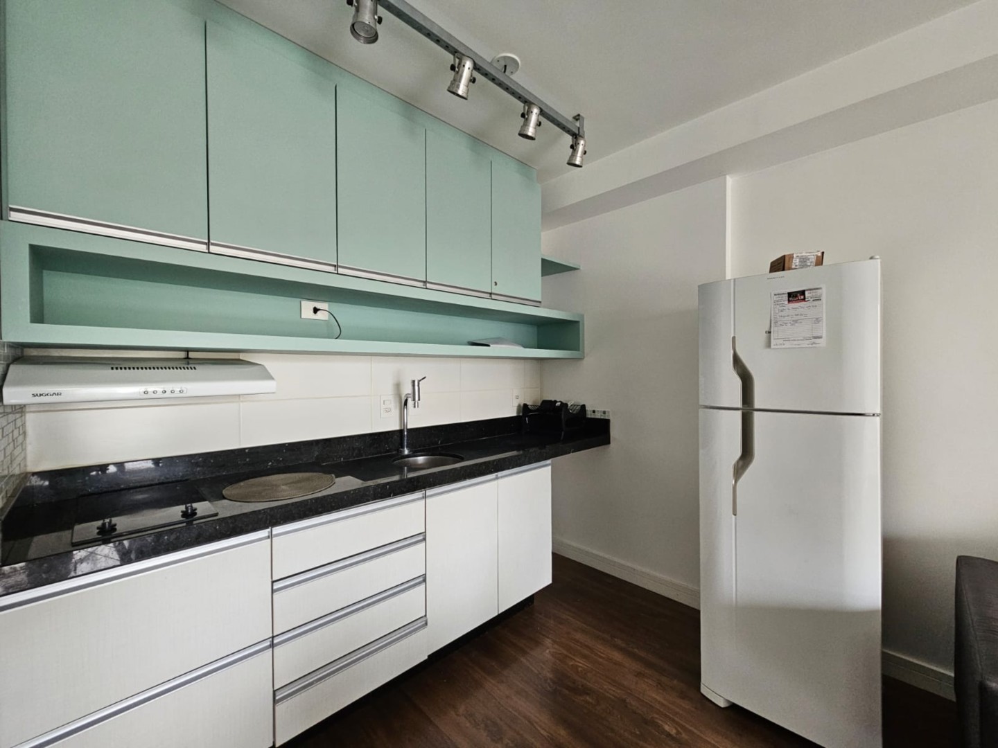 Apartamento para locacao no Centro em Curitiba com 0m² por R$ 1.950,00