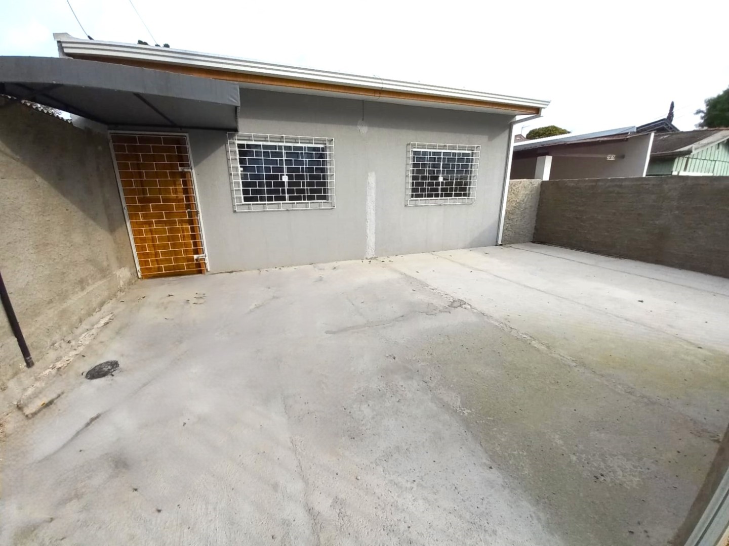 Casa Residencial para locacao no Boqueirao em Curitiba com 50m² por R$ 1.700,00