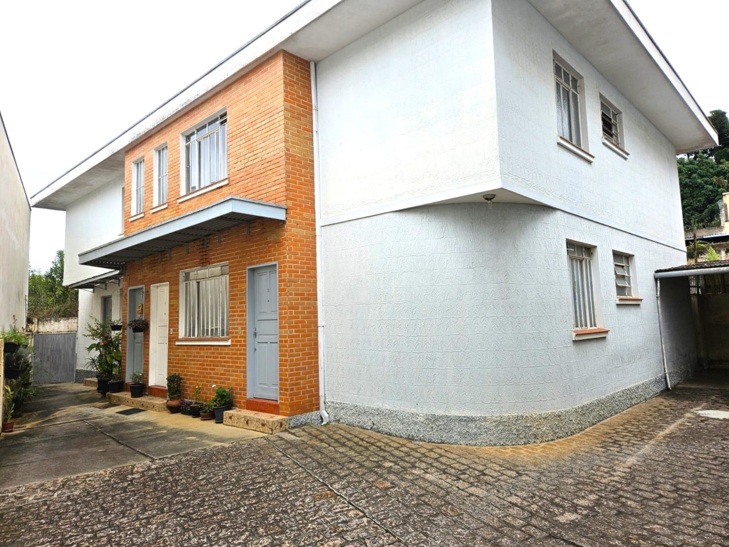 Apartamento para locacao no Bom Retiro em Curitiba com 56,19m² por R$ 1.850,00