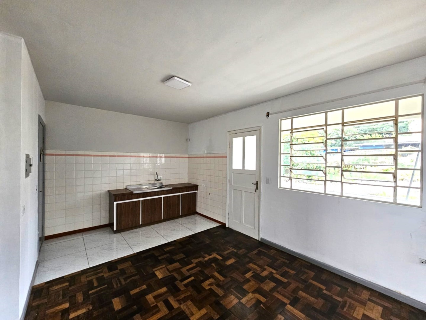 Apartamento para locacao no Bom Retiro em Curitiba com 56,19m² por R$ 1.850,00