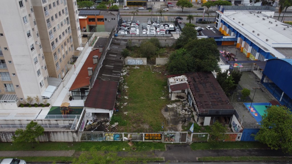 Terreno para locacao no Boqueirao em Curitiba com 1.440m² por R$ 7.000,00