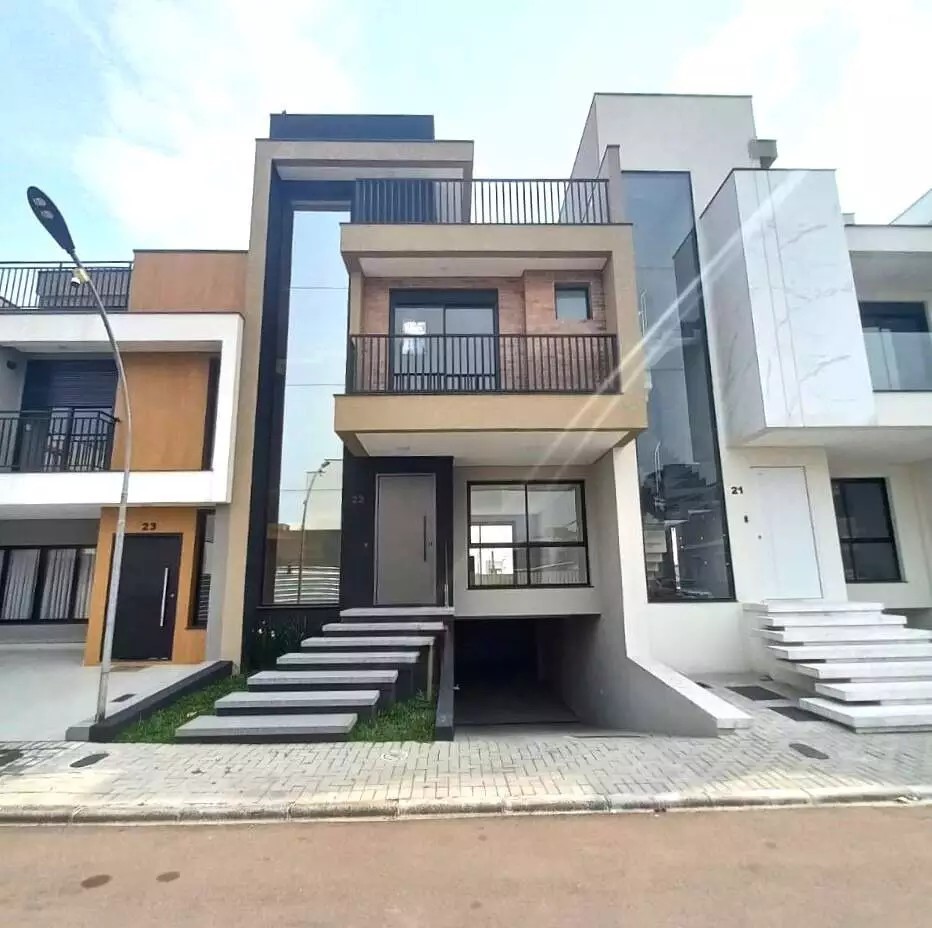 Casa Residencial para venda no Pinheirinho em Curitiba com 217,08m² por R$ 1.650.000,00