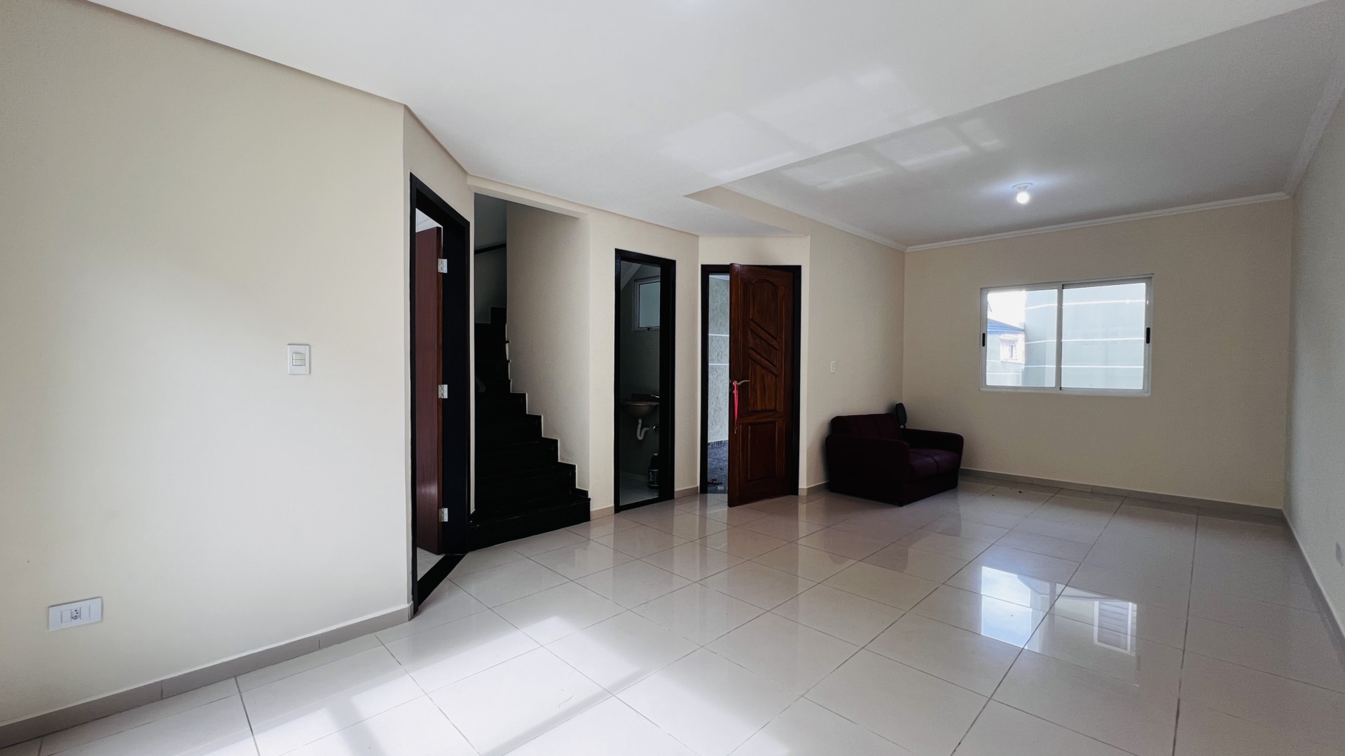 Sobrado para venda no Uberaba em Curitiba com 162,31m² por R$ 859.000,00