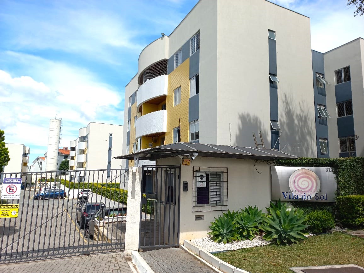 Apartamento para locacao no Xaxim em Curitiba com 87,8m² por R$ 2.300,00