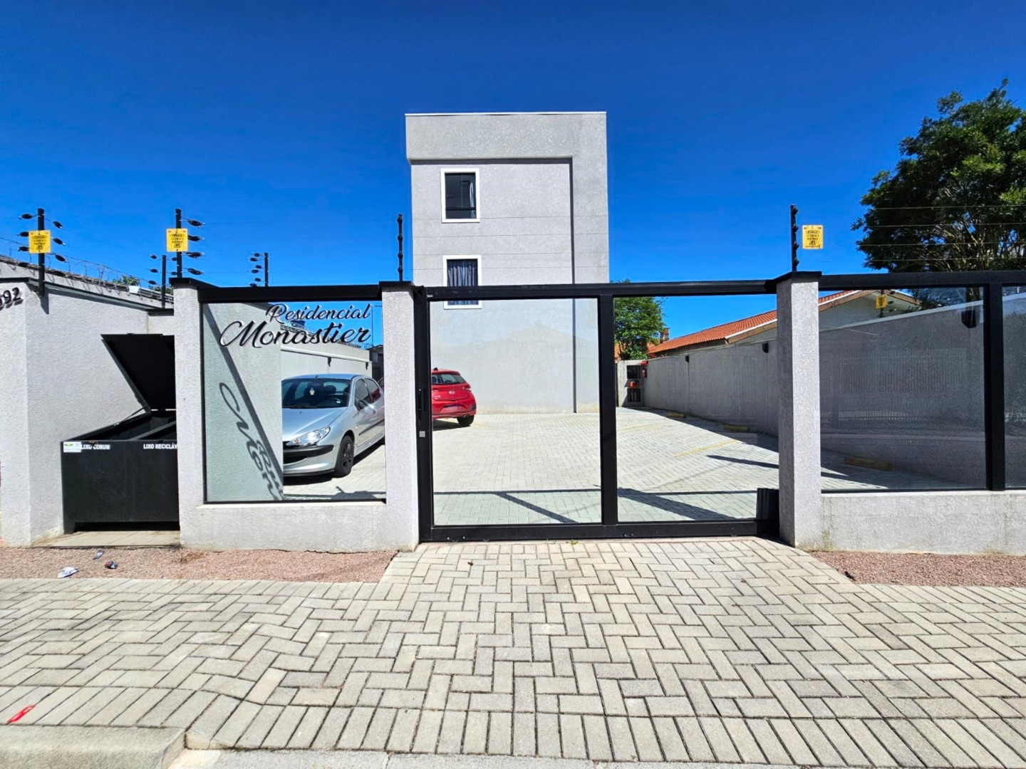 Apartamento para locacao no Xaxim em Curitiba com 32m² por R$ 1.500,00