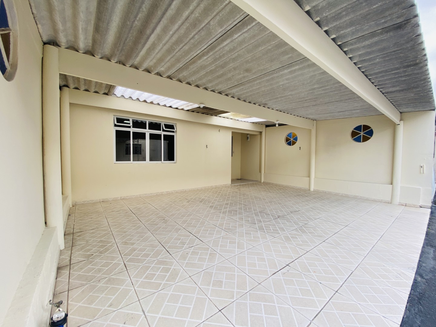 Sobrado para locacao no Boqueirao em Curitiba com 101,37m² por R$ 2.700,00
