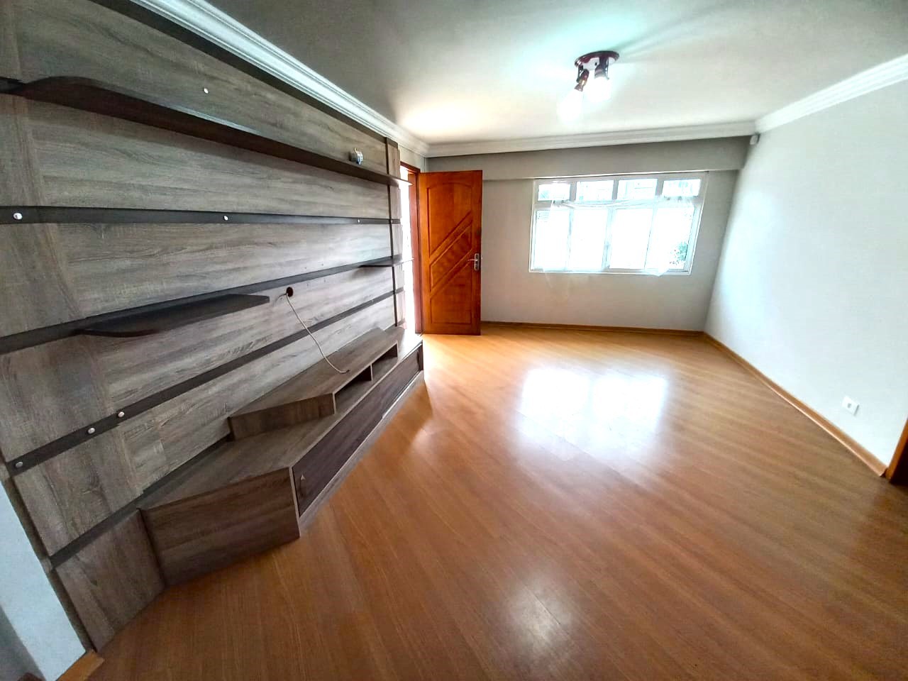 Casa Residencial para locacao no Boqueirao em Curitiba com 180m² por R$ 4.300,00
