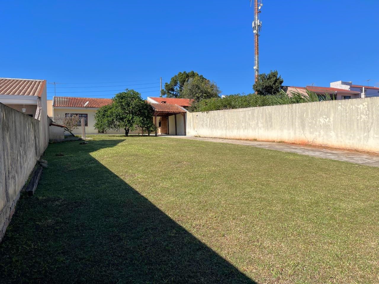 Casa Residencial para venda no Pinheirinho em Curitiba com 483m² por R$ 765.000,00