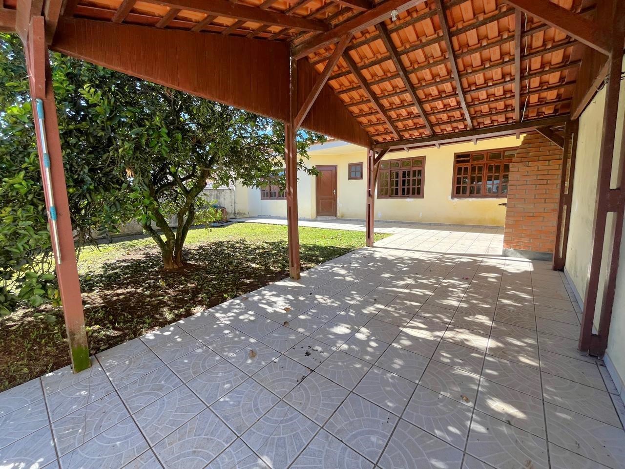 Casa Residencial para venda no Pinheirinho em Curitiba com 483m² por R$ 765.000,00