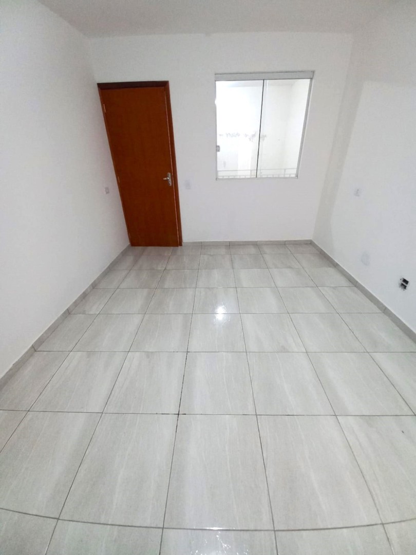 Apartamento para locacao no Umbara em Curitiba com 30m² por R$ 1.300,00