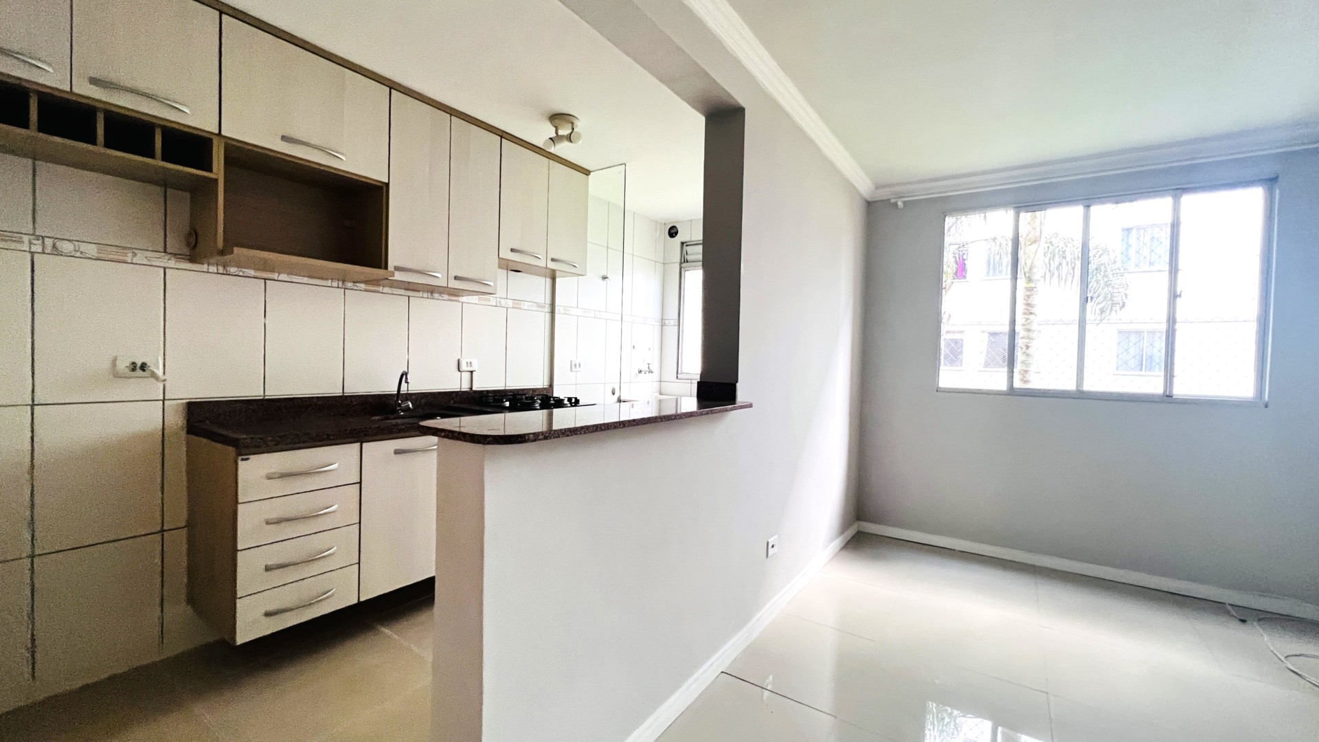 Apartamento para locacao no Pinheirinho em Curitiba com 44,65m² por R$ 1.600,00