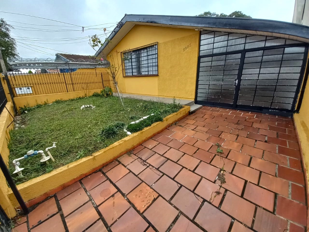 Casa Residencial para locacao no Boqueirao em Curitiba com 170m² por R$ 3.800,00