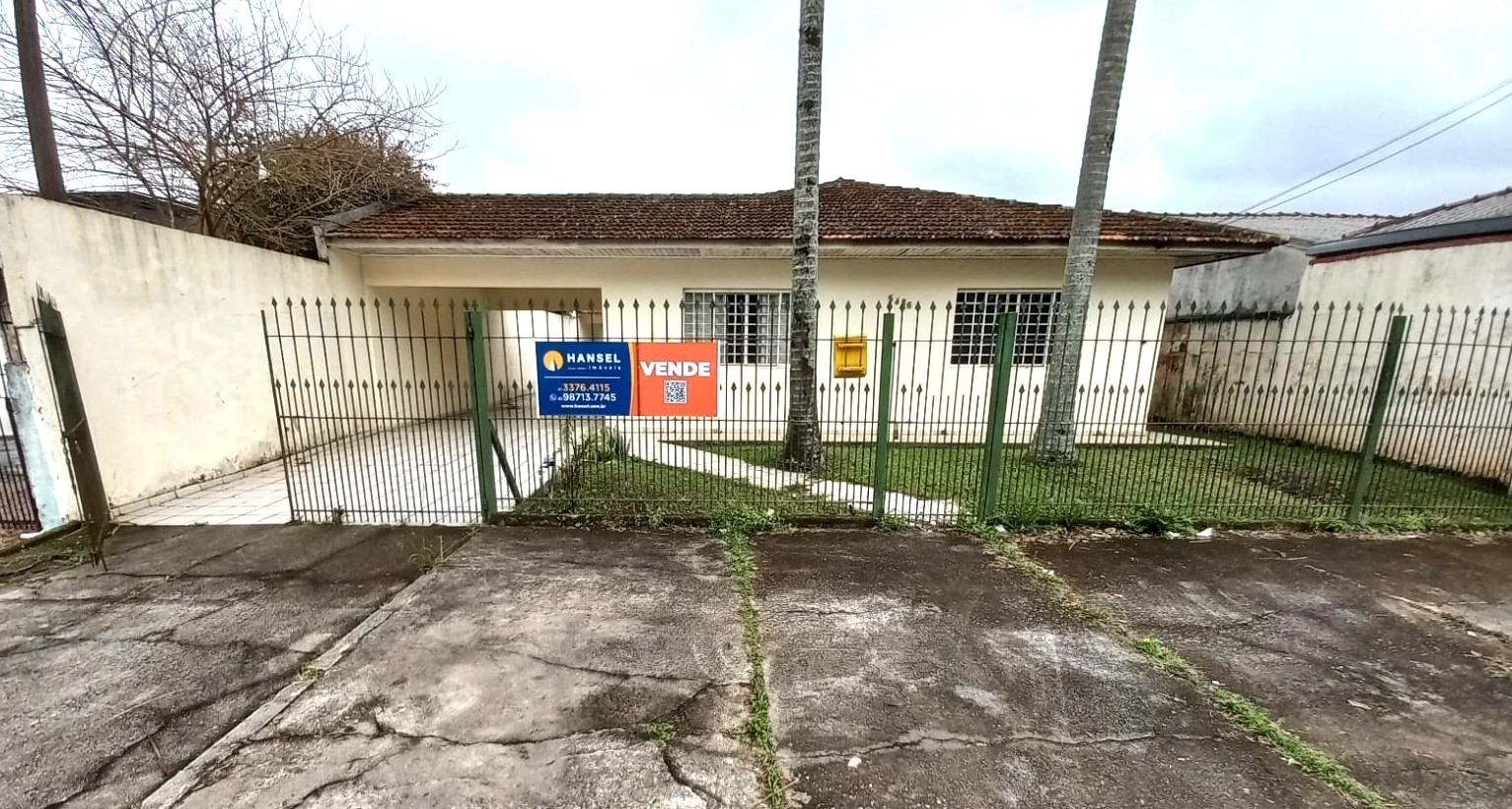 Casa Residencial para venda no Boqueirao em Curitiba com 723m² por R$ 1.250.000,00