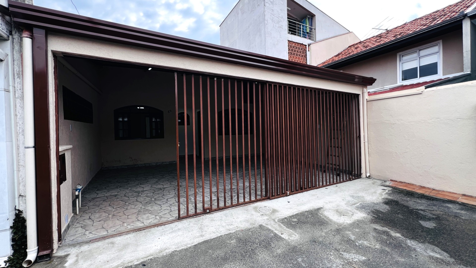 Casa Residencial para locacao no Boqueirao em Curitiba com 58,44m² por R$ 2.200,00